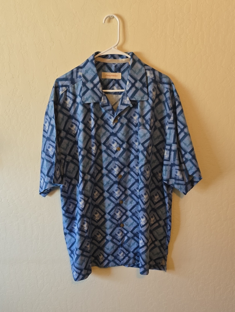 Tommy Bahama Blue Geometric Camp-Collar Button-Down Shirt